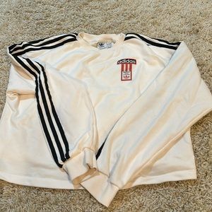 Adidas medium sweatshirt cream